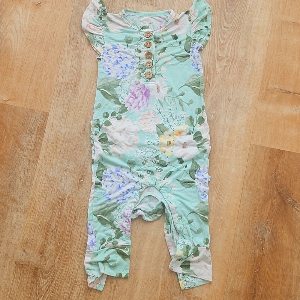 Posh Peanut, Short Sleeve/long Pant Romper, Size 18-24 Months
